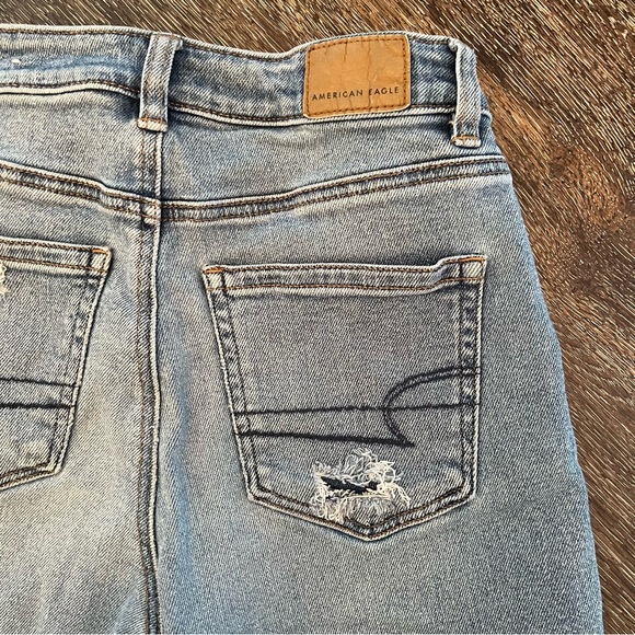 American Eagle Distressed Ripped Denim Mom Jeans Size 0 Regular - Picture 12 of 13